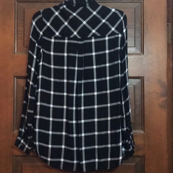 FINAL! Must go by 8/15. Black/white button down. - Picture 2 of 2